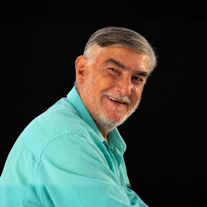 DÉCIO CAVALCANTE